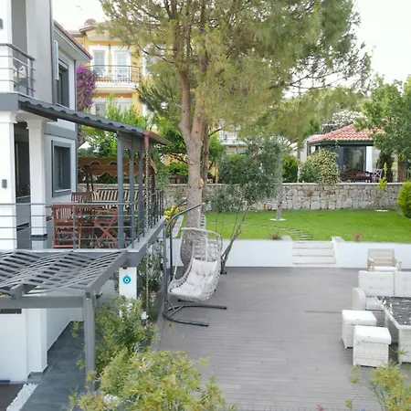 Select Cunda - Sea View With Private Veranda In Cunda Island *