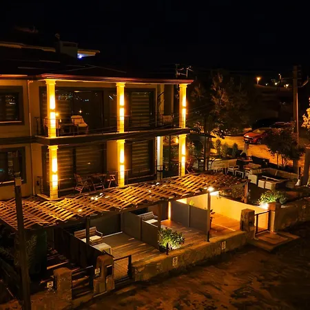 Select Cunda - Sea View With Private Veranda In Cunda Island * Ayvalı