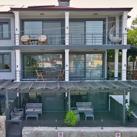 Select Cunda - Sea View With Private Veranda In Cunda Island *